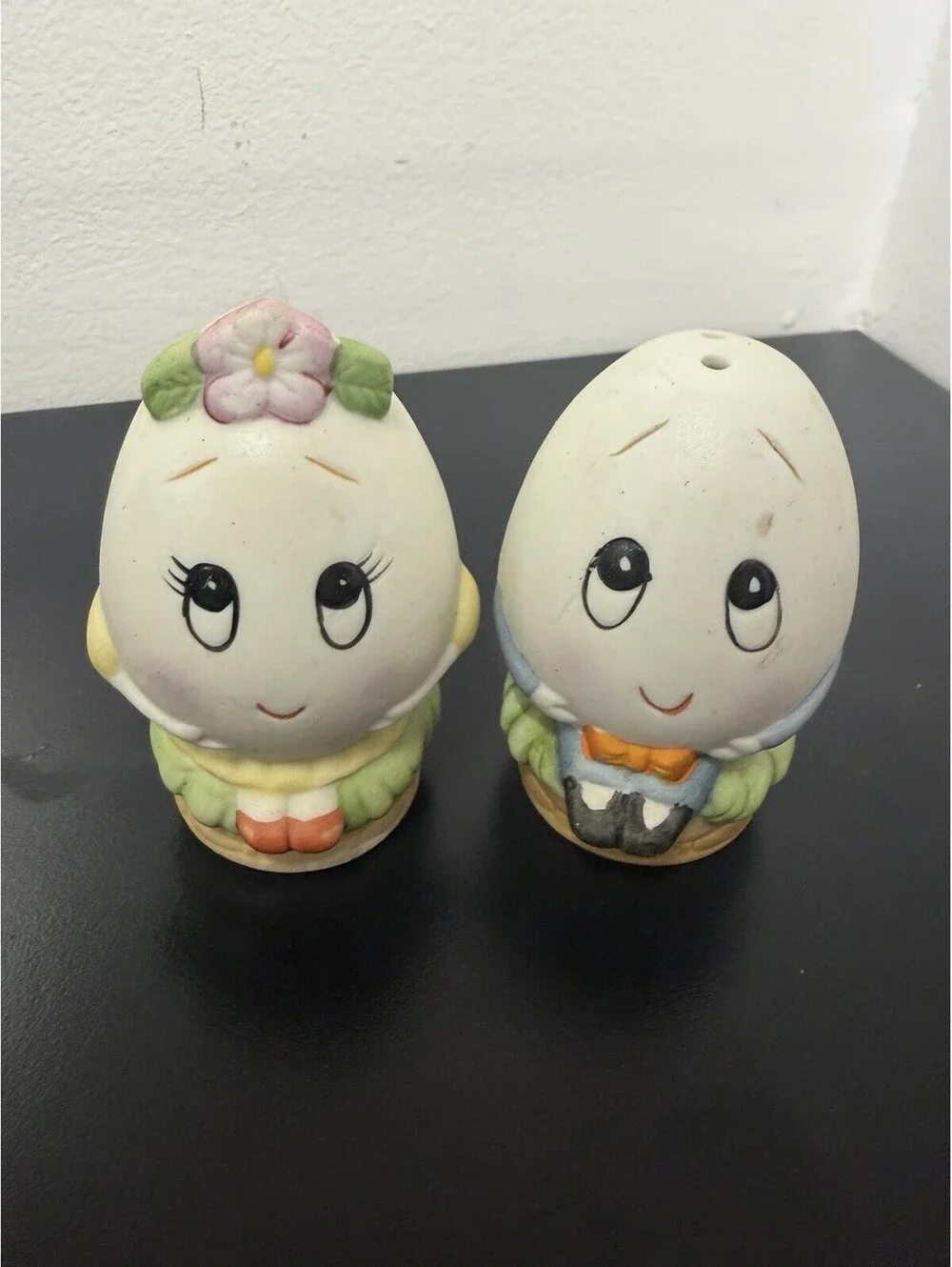 Vintage Mr & Mrs Humpty Dumpty Anthropomorphic Salt & Pepper Shakers UCGC 3”